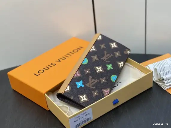WIS WALLET-10*19*2cm BRAZZA VUITTON LOUIS 0516